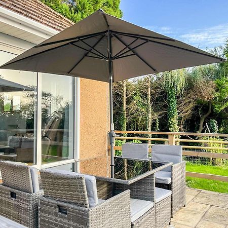 The Lockett Wonderful Large Bungalow Plympton, Plymouth Free Parking By Staystaycations Εξωτερικό φωτογραφία