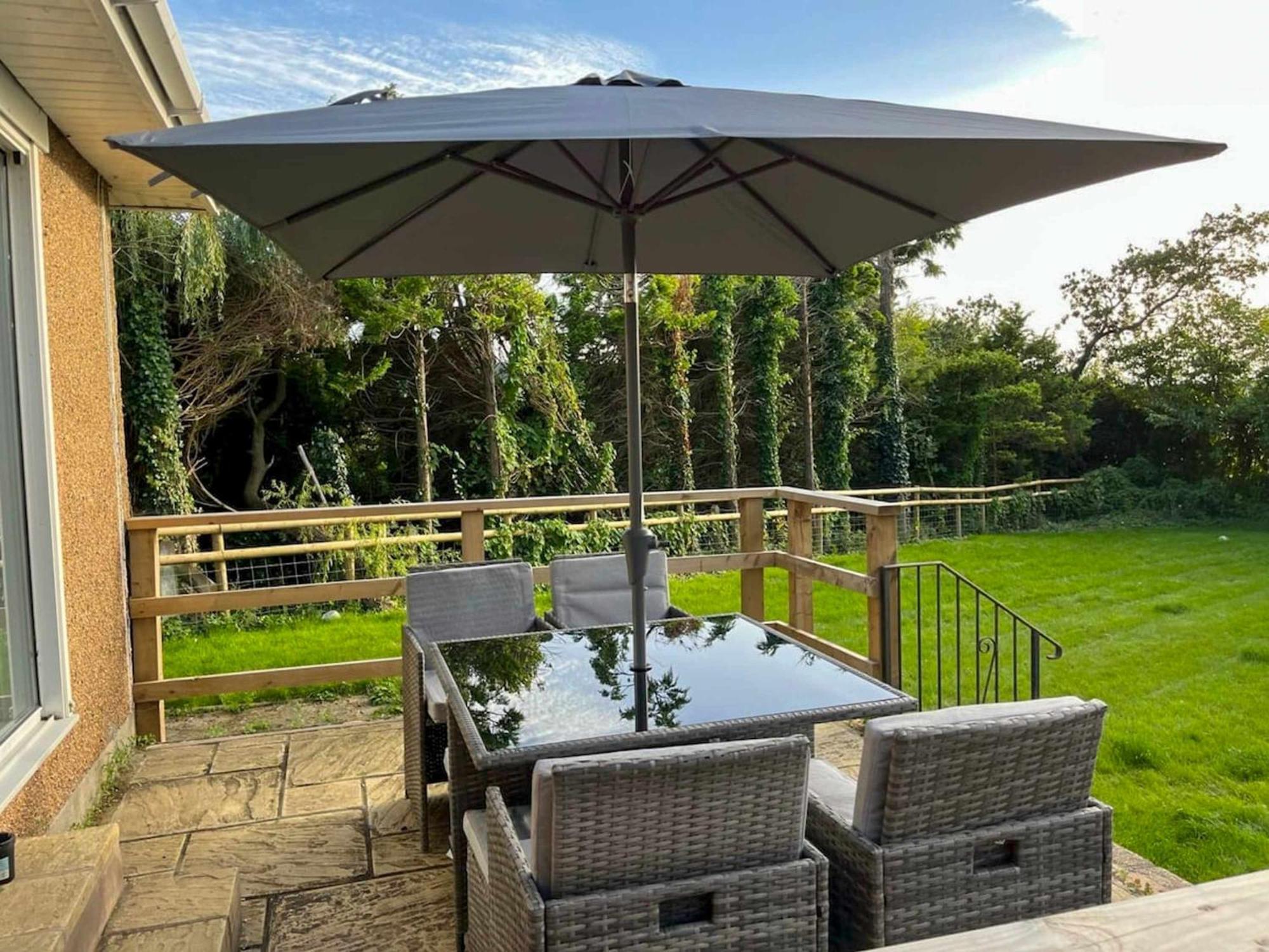 The Lockett Wonderful Large Bungalow Plympton, Plymouth Free Parking By Staystaycations Εξωτερικό φωτογραφία